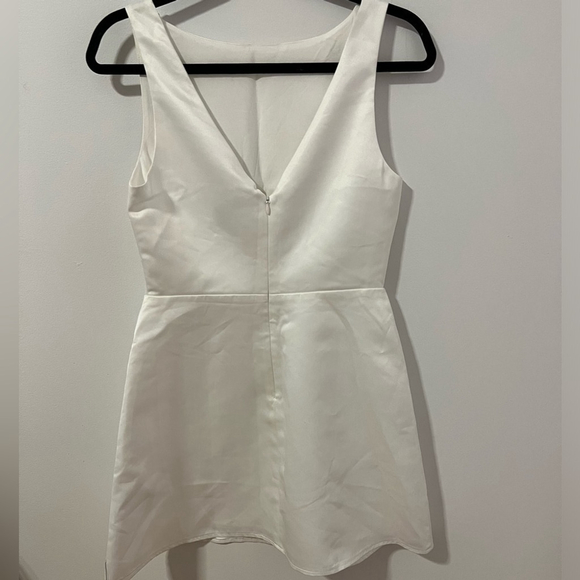 NWT Reformation Zenni Satin Dress Ivory - Picture 7 of 11